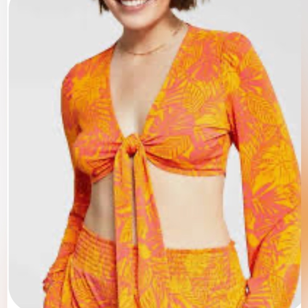 Bar III NWT tropical crop top, XS